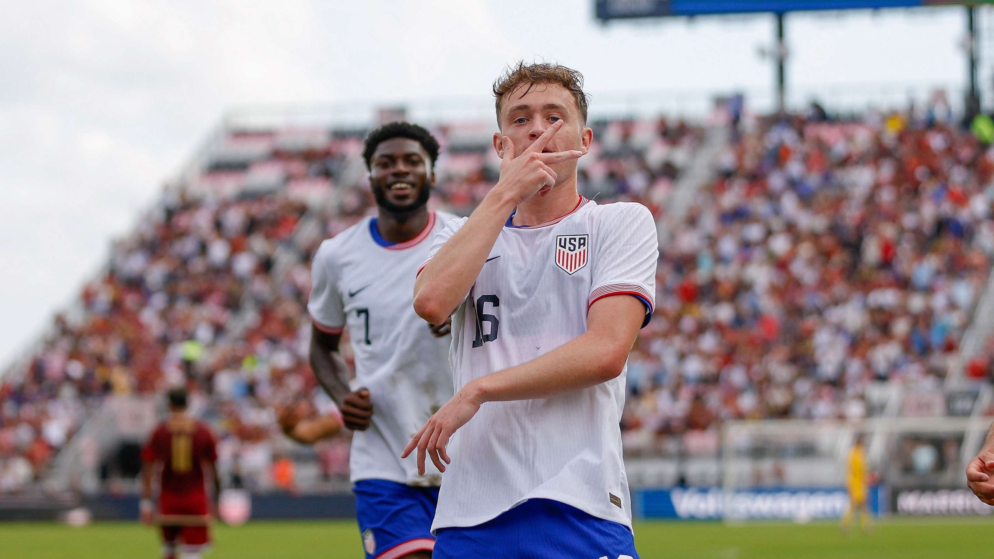 虽然直播中 虽然直播中