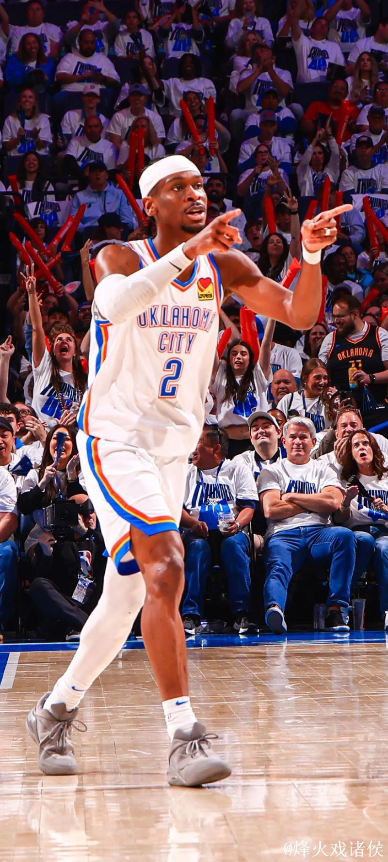 亚历山大砍下32分雷霆击败76人 骑士终结步行者连胜纪录